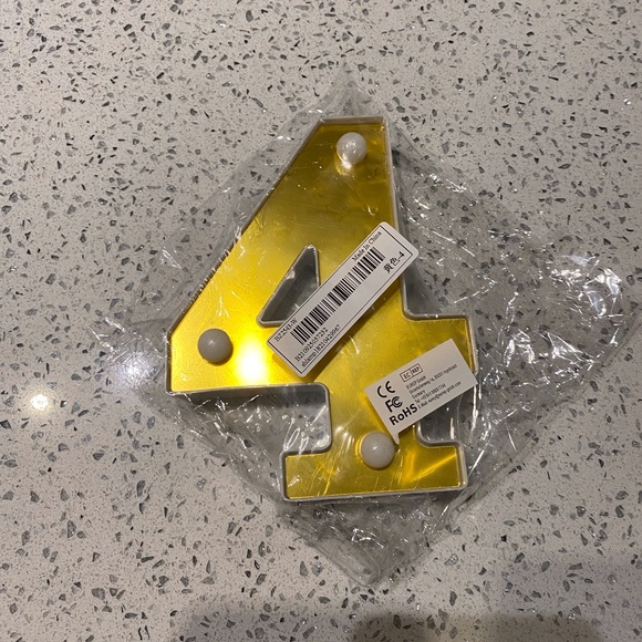 Number 4 shaped decorative light - Picture 3 of 4
